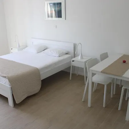 Appartamento Kaldana Rab Town